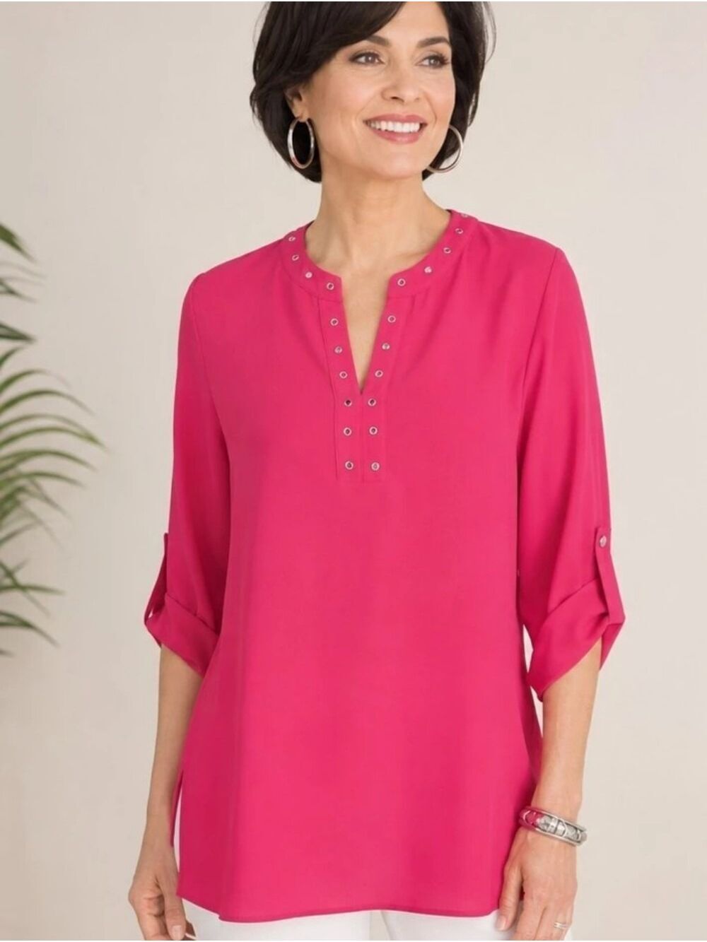 Chico’s Hot Pink Chiffon Top Size XS / Chico's 0 Grommet V-Neck 3/4 Sleeve